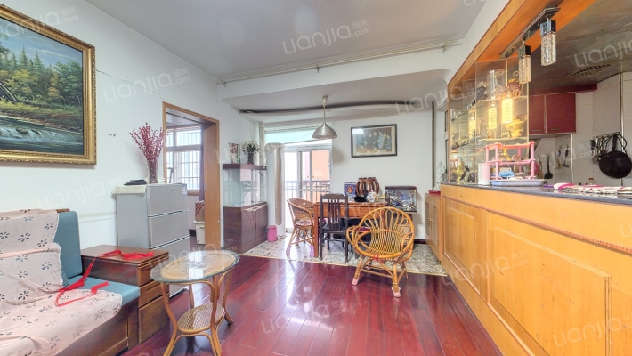 龙江庭苑B区二手房实景图