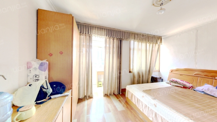 西山路二手房实景图