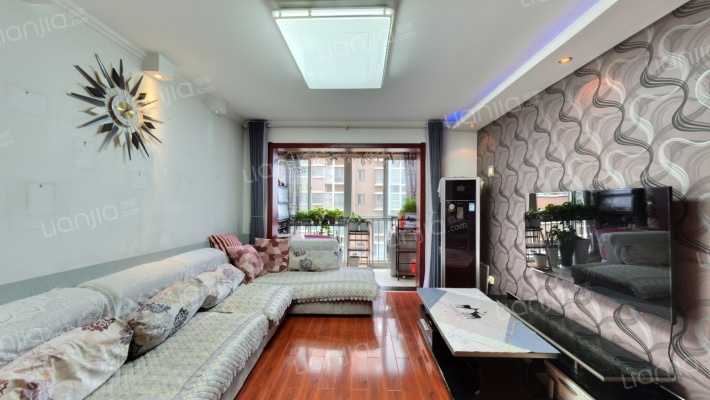 翠屏湾1期二手房实景图