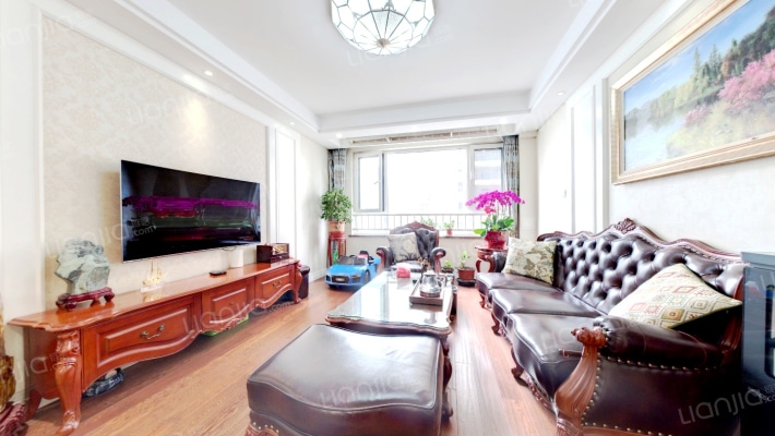 海信都市逸品二手房实景图