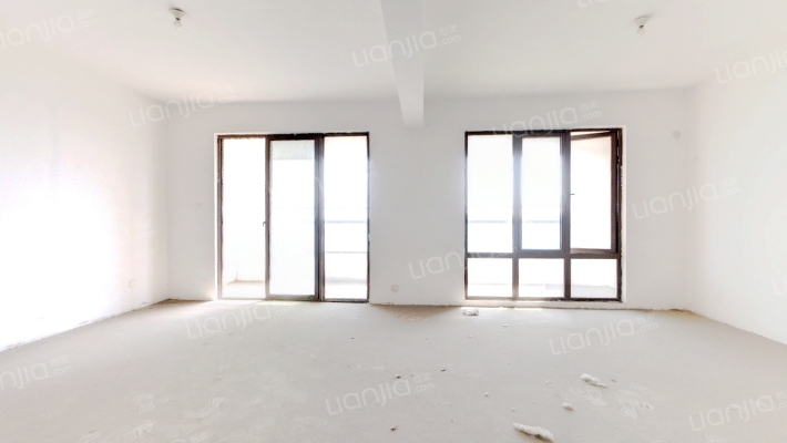 玖隆花苑二手房实景图