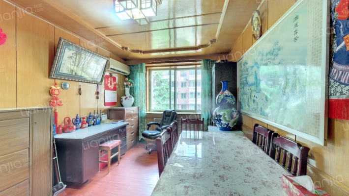 新春小区二手房实景图