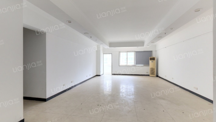 东游大厦二手房实景图