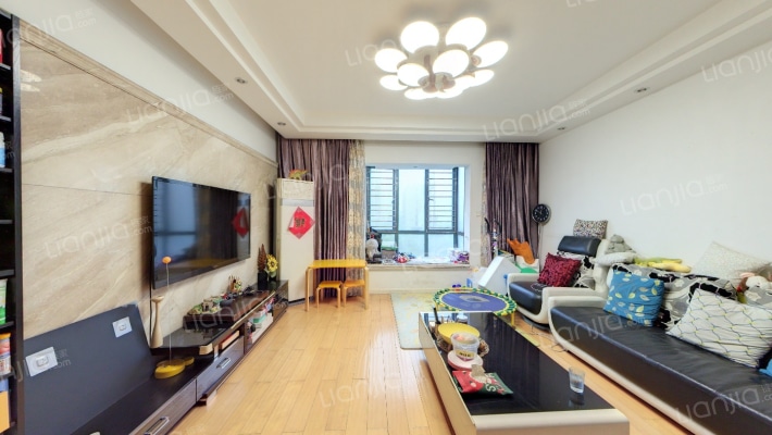 星河晨光B区二手房实景图