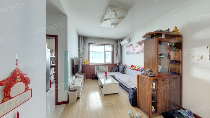 卫生局宿舍二手房实景图