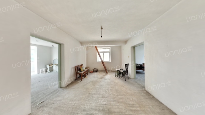 钢新苑二手房实景图