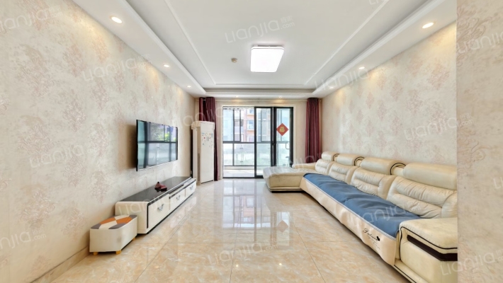 山水华庭二手房实景图