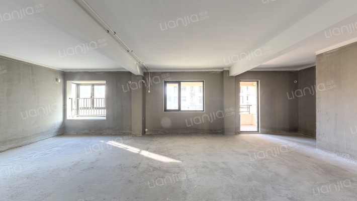 美的蝴蝶海五期二手房实景图