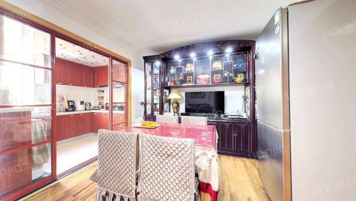 光辉小区二手房实景图