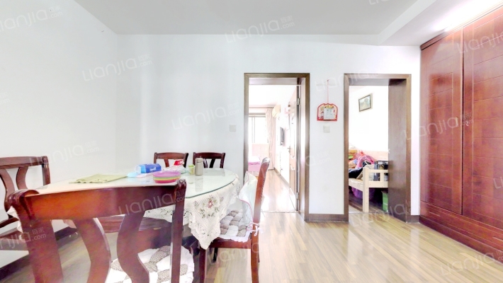 万里小区二手房实景图