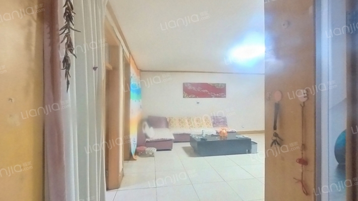 金威商住楼二手房实景图