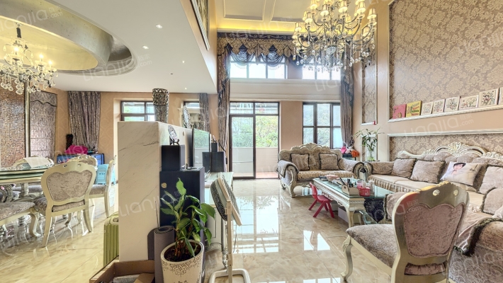 同天依云郡二手房实景图