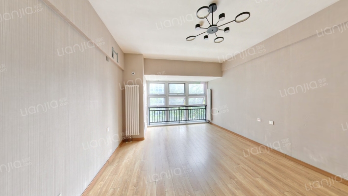 万科城际之光二手房实景图