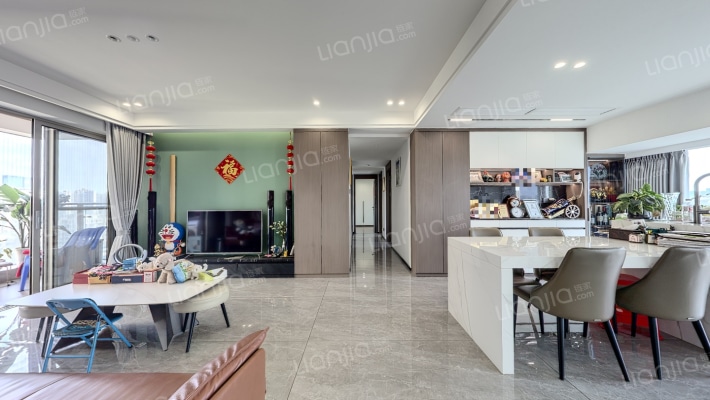 宏发前城二手房实景图