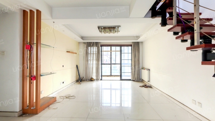 金色池塘二手房实景图