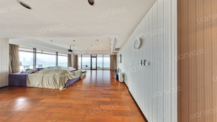 达令港公寓二手房实景图