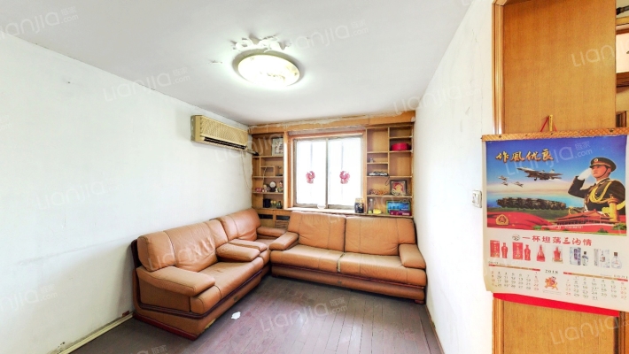 崇山中路二手房实景图