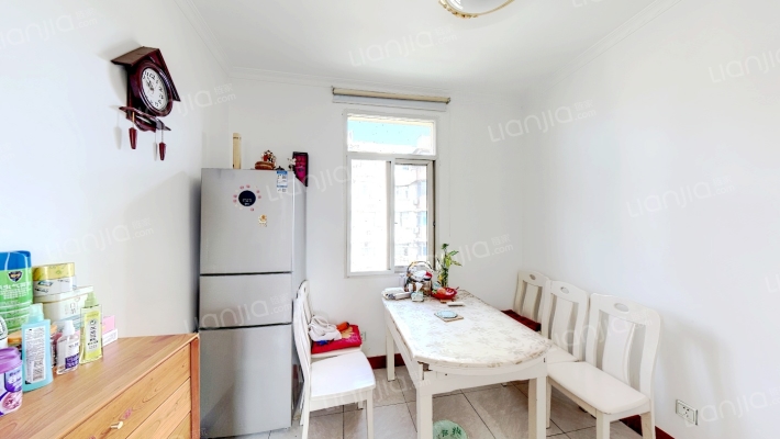 解放路二手房实景图