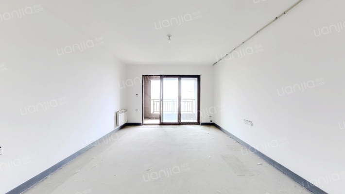 万科荣成兰乔圣菲西区二手房实景图