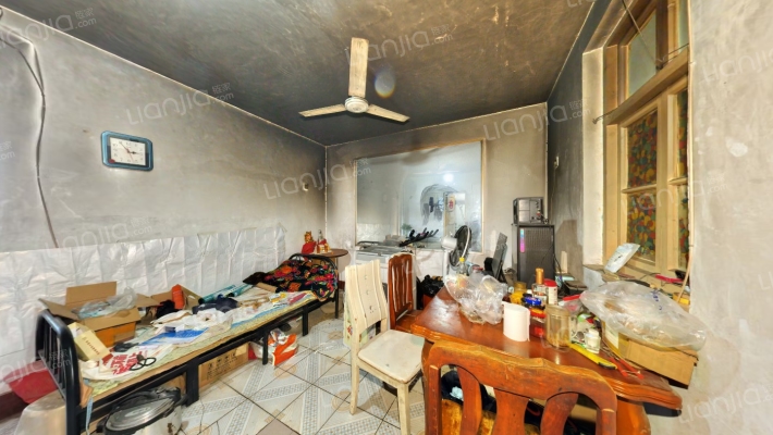 新建街小区二手房实景图