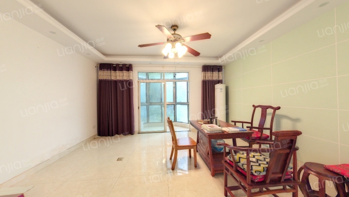 保利国际高尔夫花园荷兰苑二手房实景图