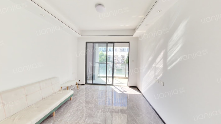 中奥滨江one二手房实景图