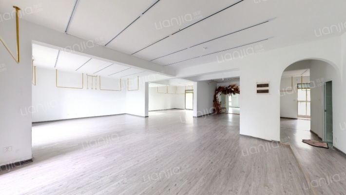 世茂湖滨首府A区二手房实景图