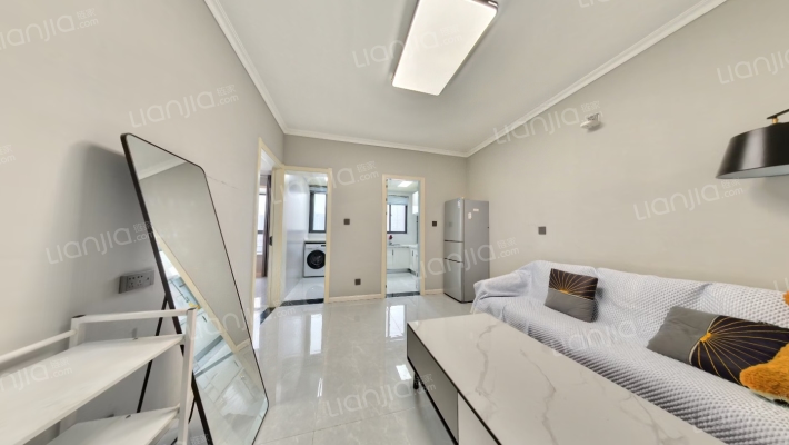 中天花园二手房实景图