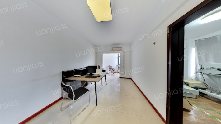 新西部医药交易大厦二手房实景图