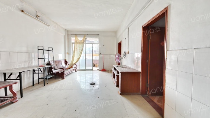 托盘圹二手房实景图