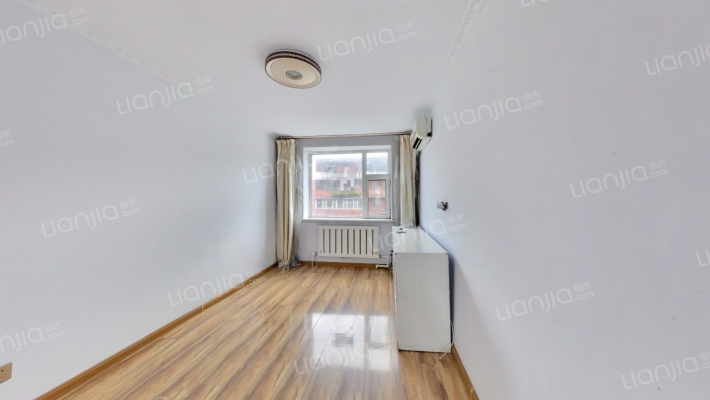 鲁辉国际八区二手房实景图