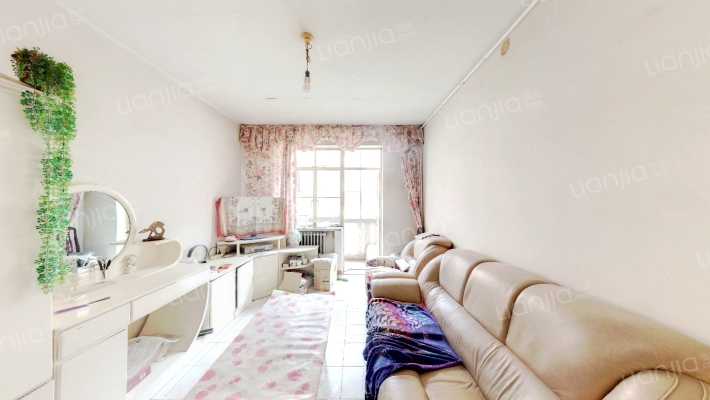 火车站小区二手房实景图