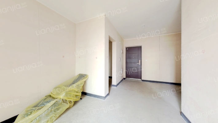 龙湖颐天展图森镜二手房实景图