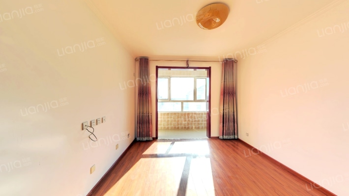 国华新城二手房实景图