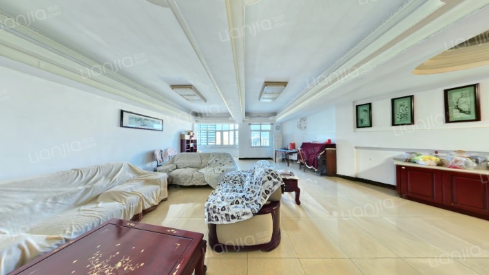 湖滨花苑二手房实景图