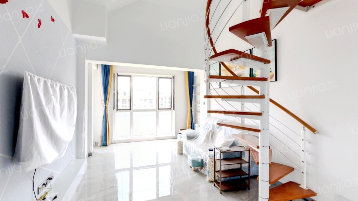 塞纳名郡二手房实景图