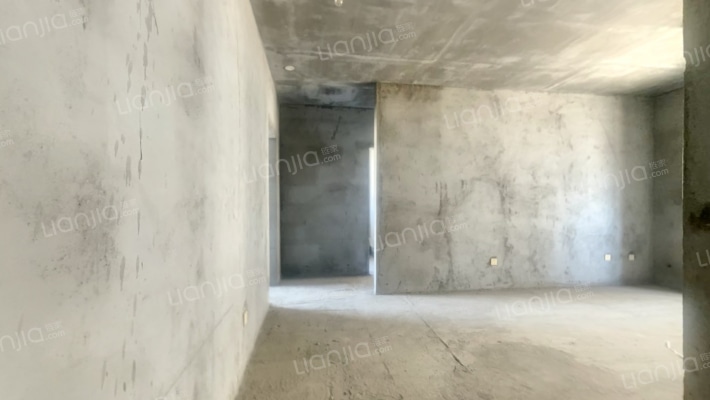 神马湛华小区二手房实景图