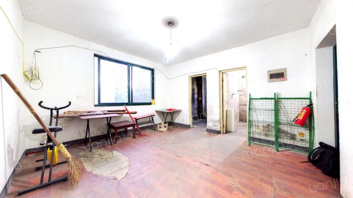 南星公寓二手房实景图