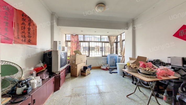 华柏路二手房实景图