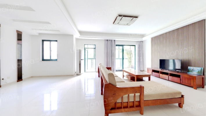 高尔夫湖滨花苑二手房实景图