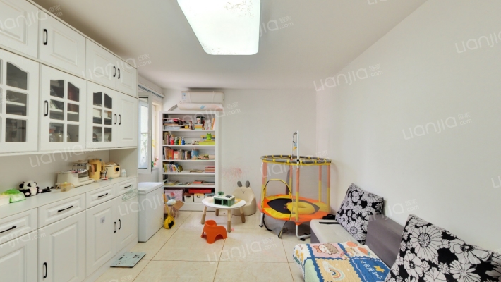 欣中苑二手房实景图