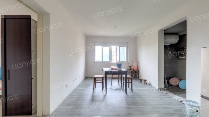 芦泾花苑二手房实景图