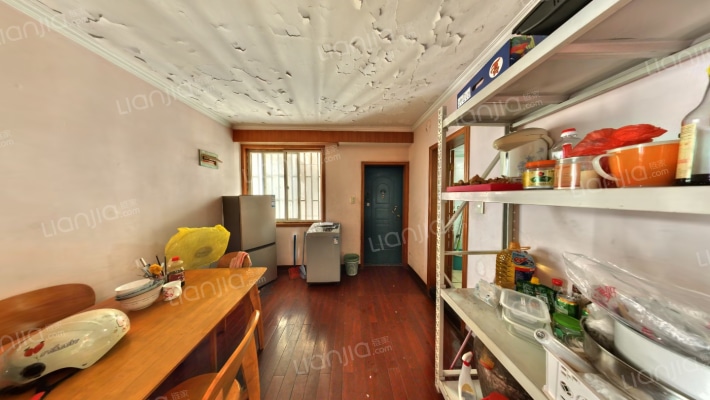 霞湾巷小区二手房实景图