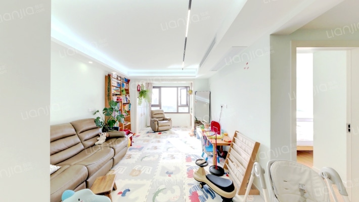 莲岸家园二手房实景图