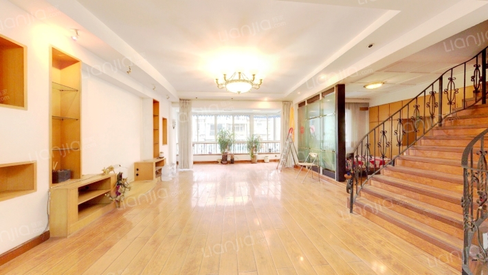 澳深花园二手房实景图