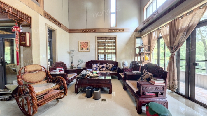 花样年君山二手房实景图