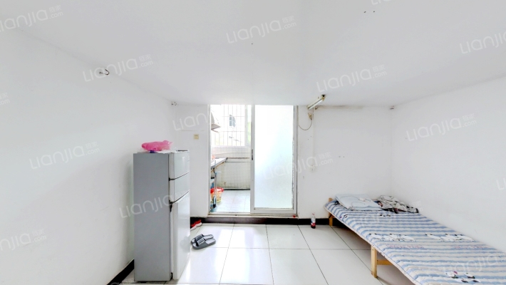 水仙花园二手房实景图