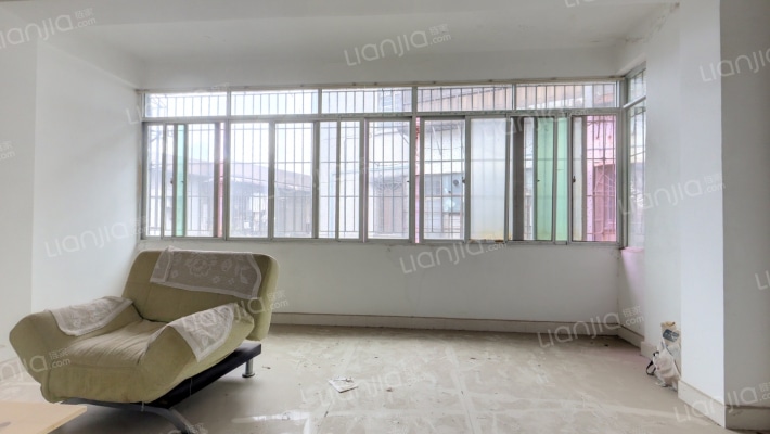 日化厂小区二手房实景图