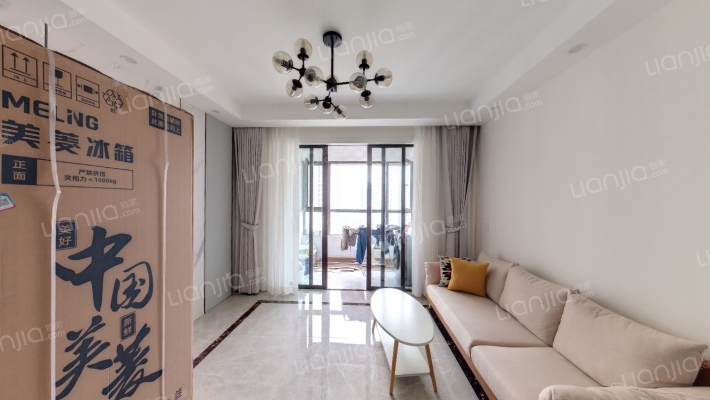 万达临湖苑E区二手房实景图