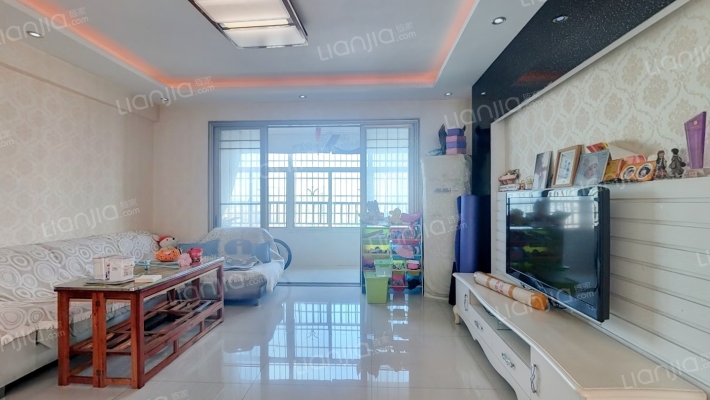 湖光山色二手房实景图